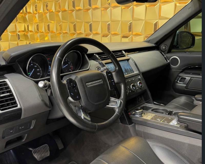 Land Rover Discovery 2020