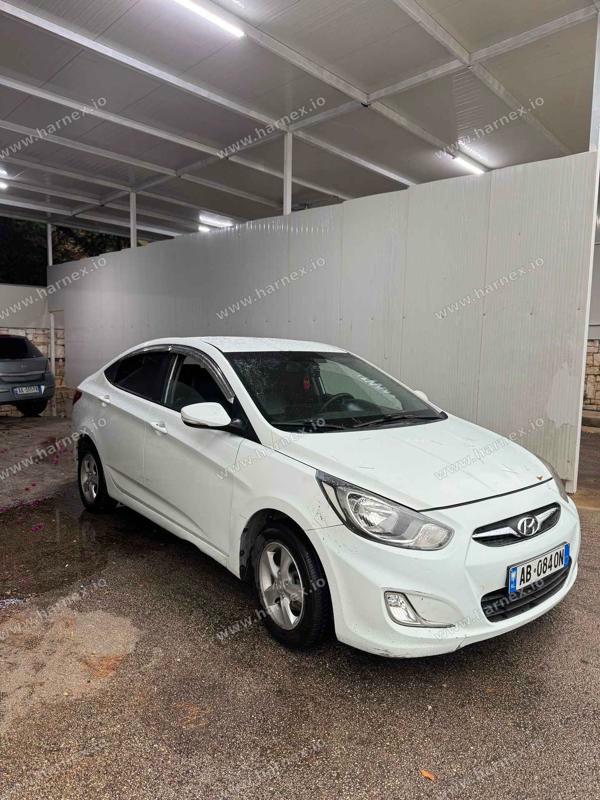 Hyundai Accent 2013