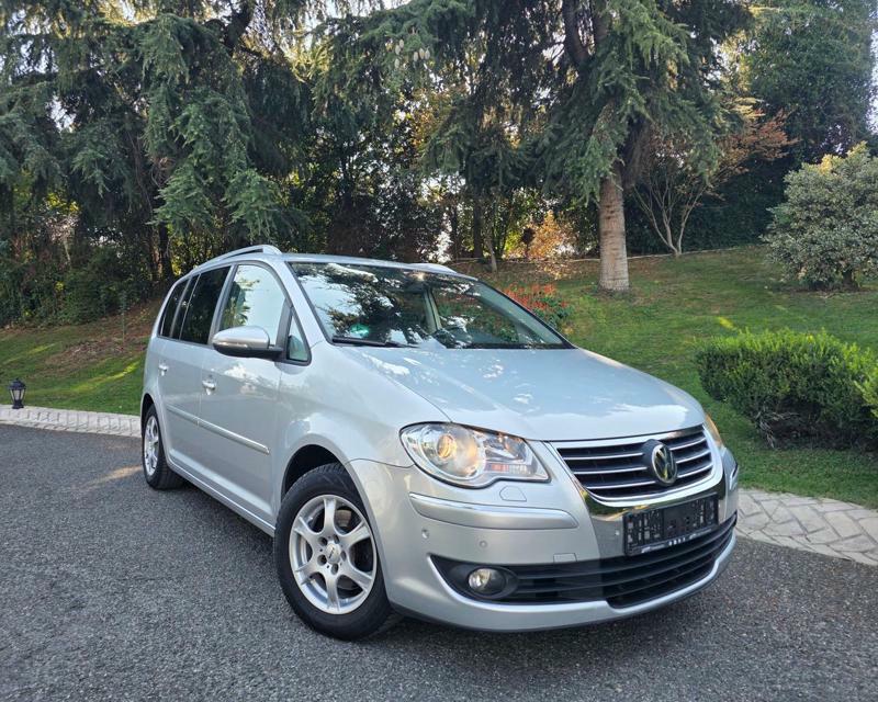 Volkswagen Touran 2010