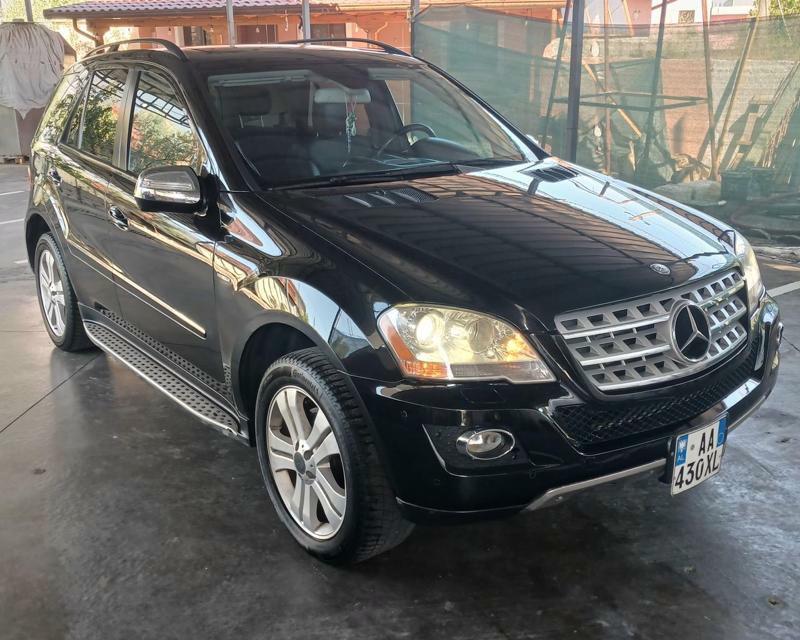 Mercedes-Benz ML-Class 2010
