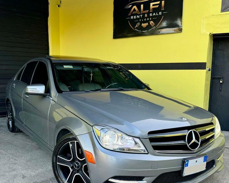 Mercedes-Benz C-Class 2011