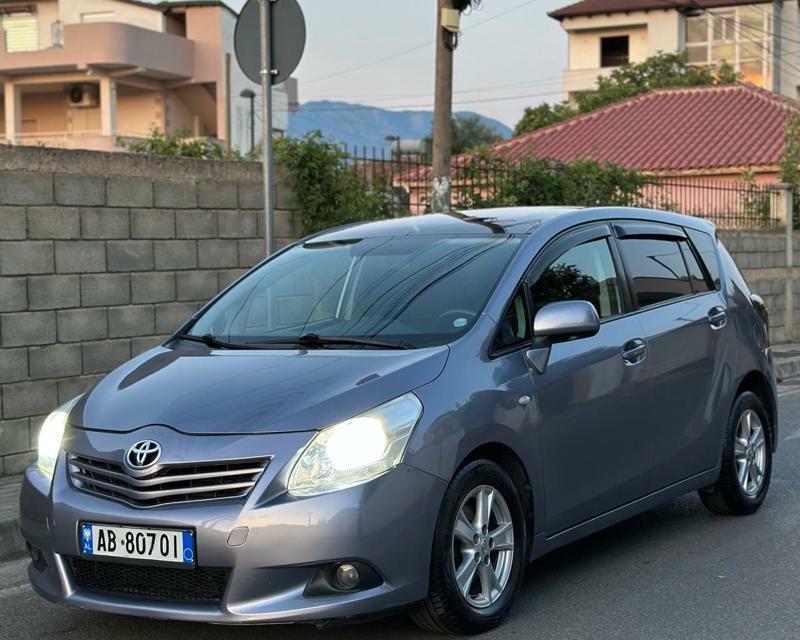 Toyota Corolla Verso 2010