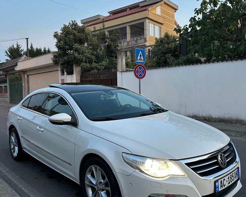 Volkswagen Passat CC 2011