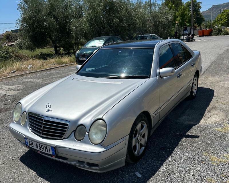 Mercedes-Benz E-Class 1999