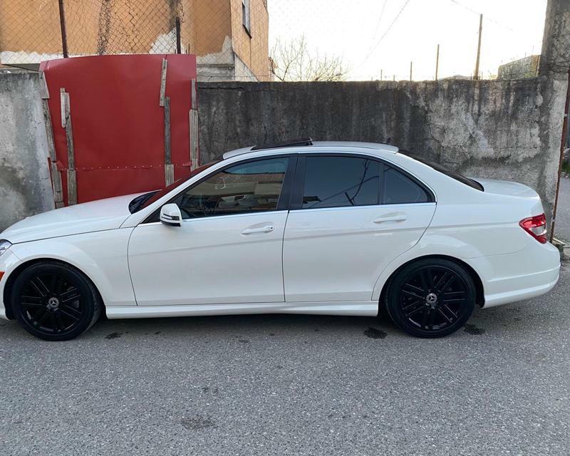 Mercedes-Benz C-Class 2009