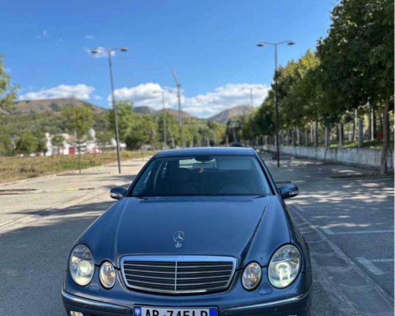 Mercedes-Benz E-Class 2005