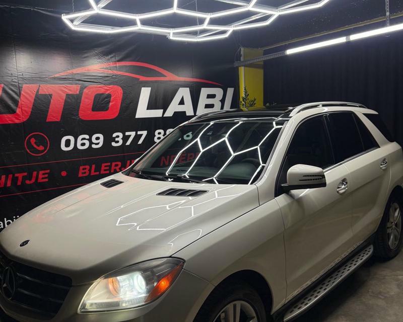 Mercedes-Benz ML-Class 2012