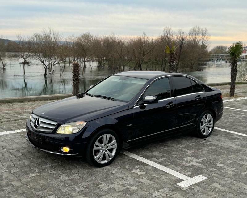 Mercedes-Benz C-Class 2009