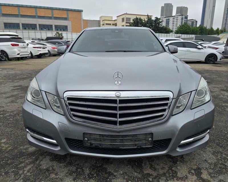 Mercedes-Benz E-Class 2012
