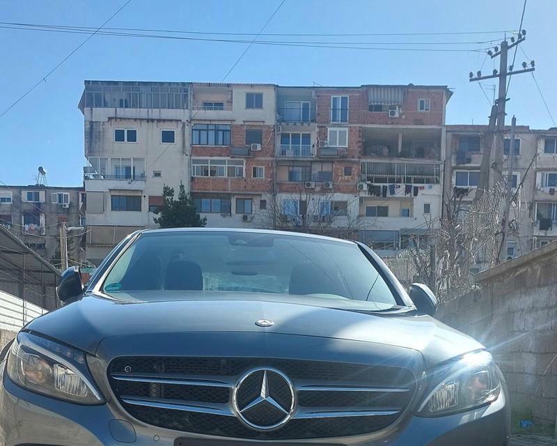 Mercedes-Benz C-Class 2018