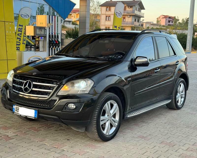Mercedes-Benz ML-Class 2010