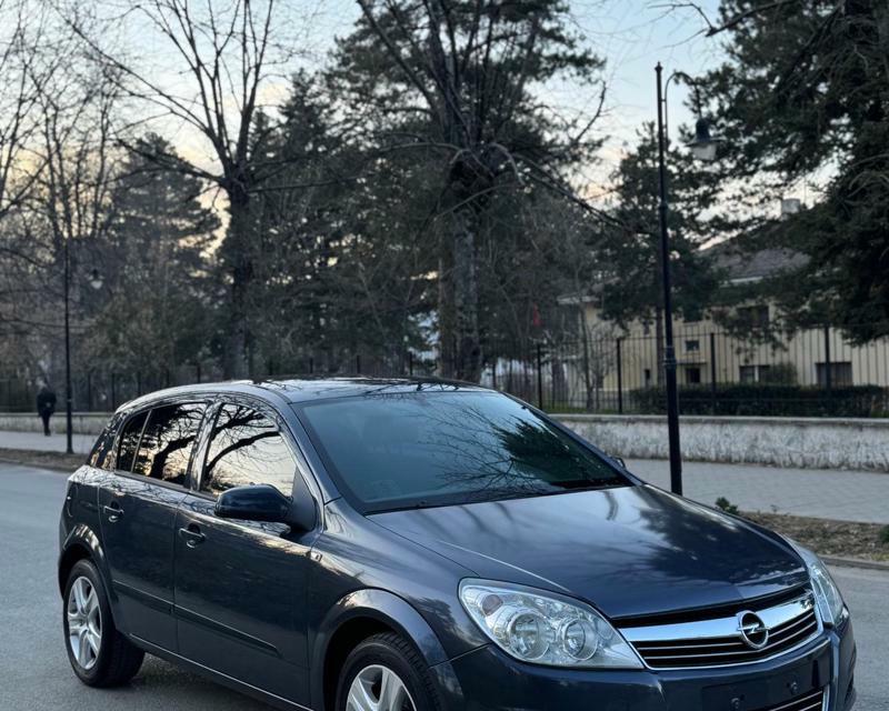 Opel Astra 2009
