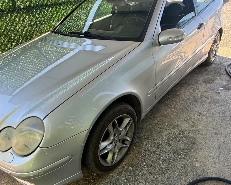 Mercedes-Benz C-Class 2001
