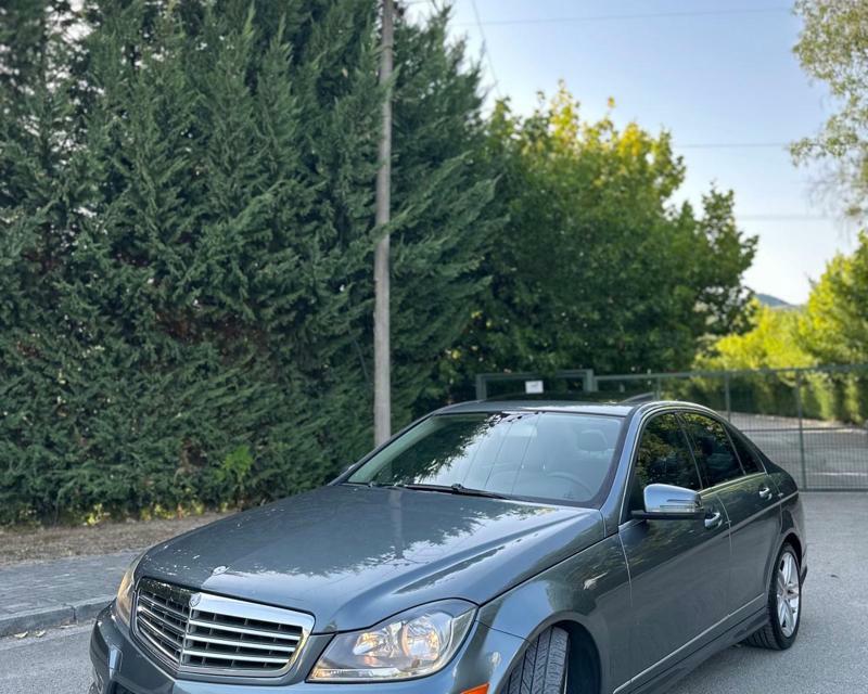 Mercedes-Benz C-Class 2012