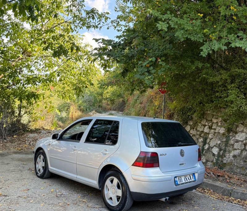 Volkswagen Golf 2000