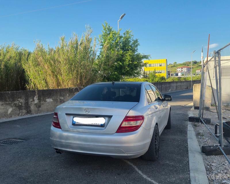 Mercedes-Benz C-Class 2008