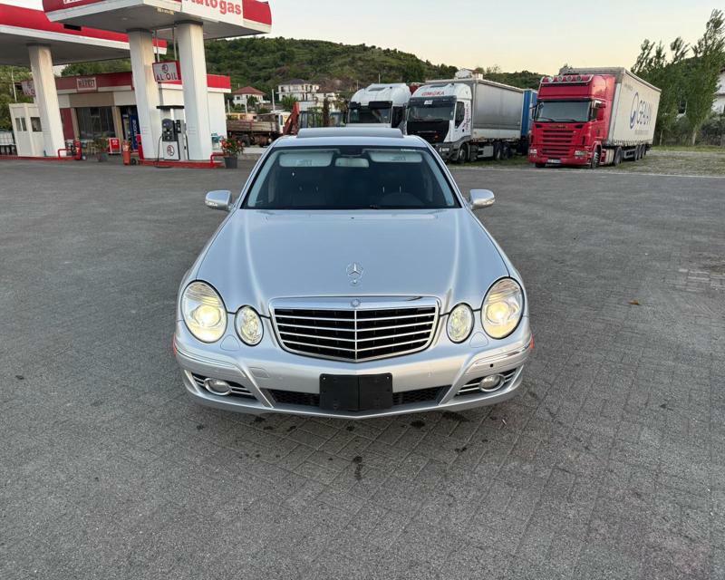 Mercedes-Benz E-Class 2009