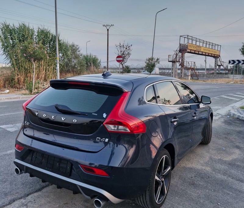 Volvo V40 2015