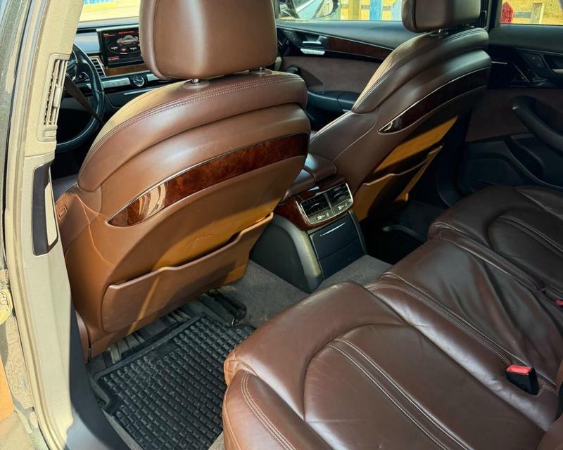Audi A8 2011