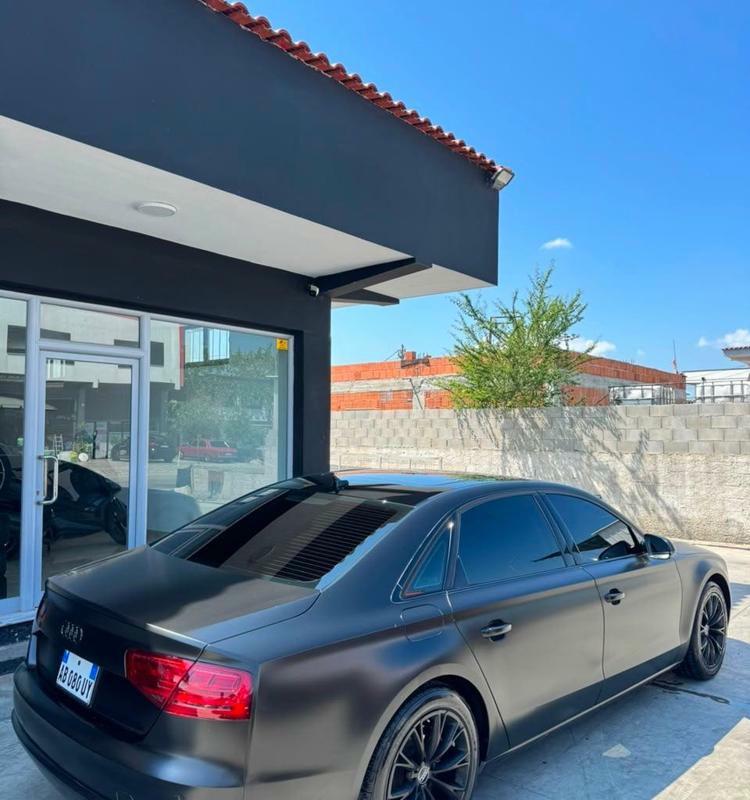 Audi A8 2012