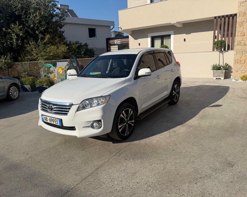 Toyota RAV4 2011