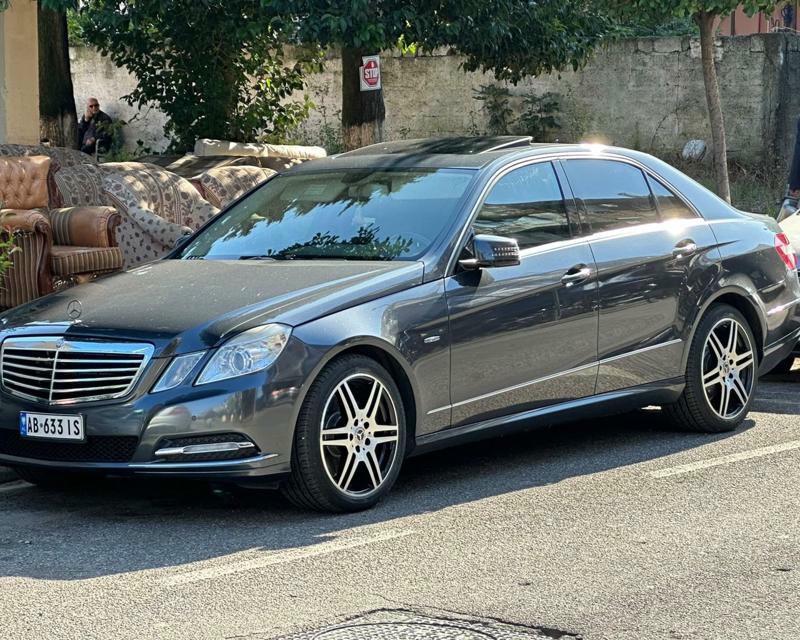 Mercedes-Benz E-Class 2010