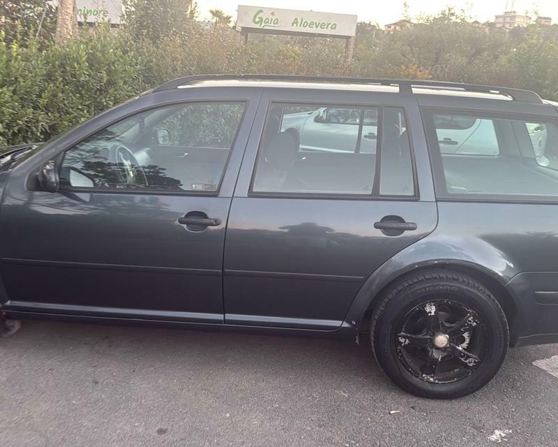 Volkswagen Golf 2003