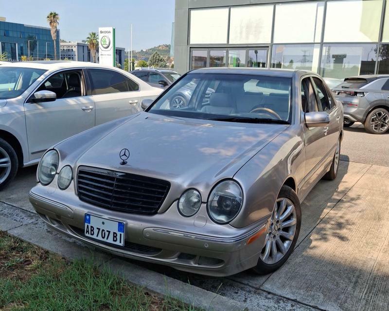 Mercedes-Benz E-Class 2000