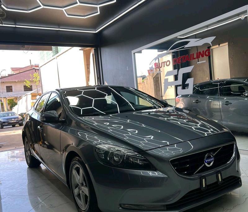 Volvo V40 2015