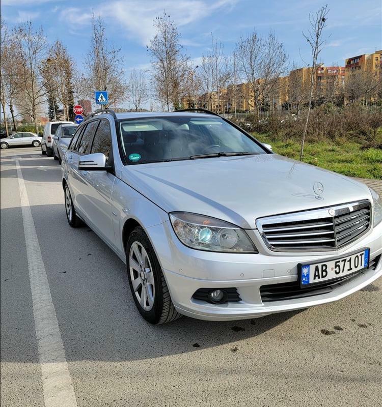 Mercedes-Benz C-Class 2010