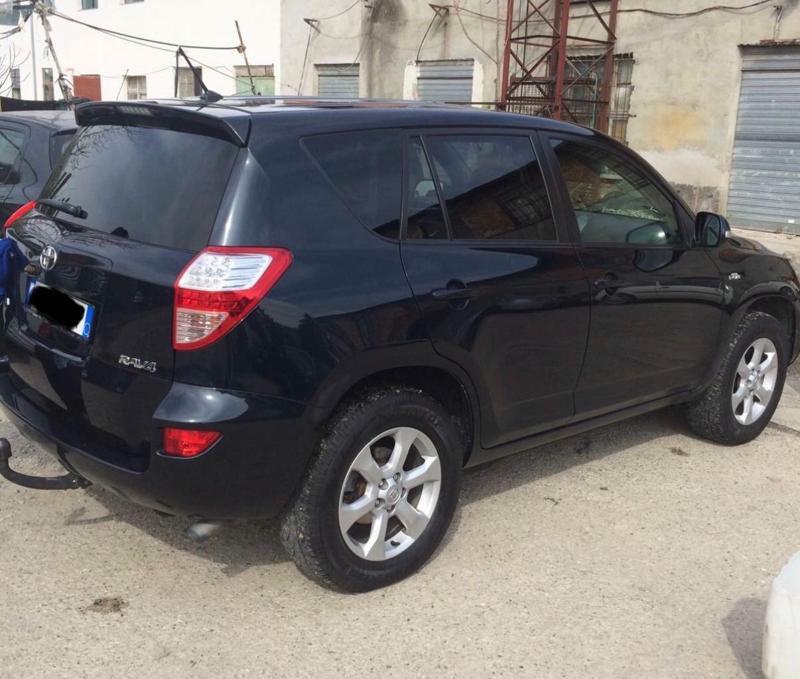 Toyota RAV4 2011