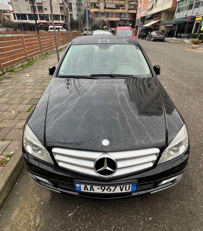 Mercedes-Benz C-Class 2010