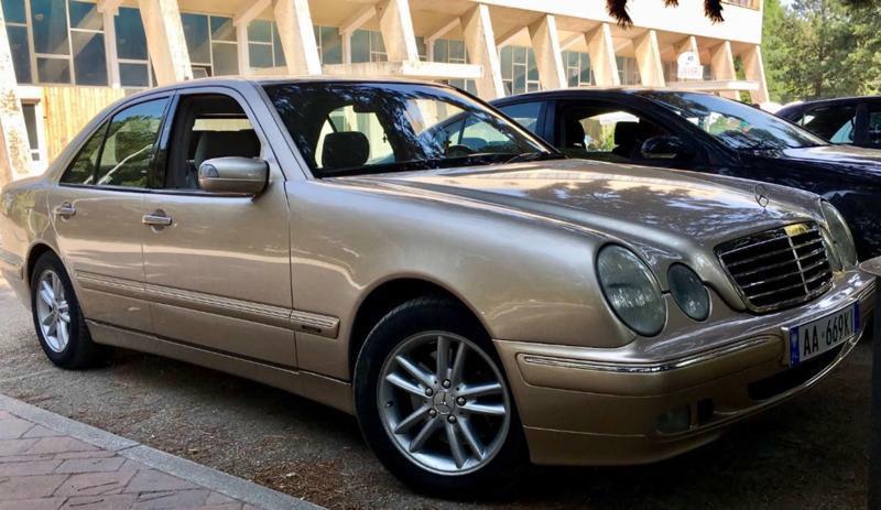 Mercedes-Benz E-Class 2000
