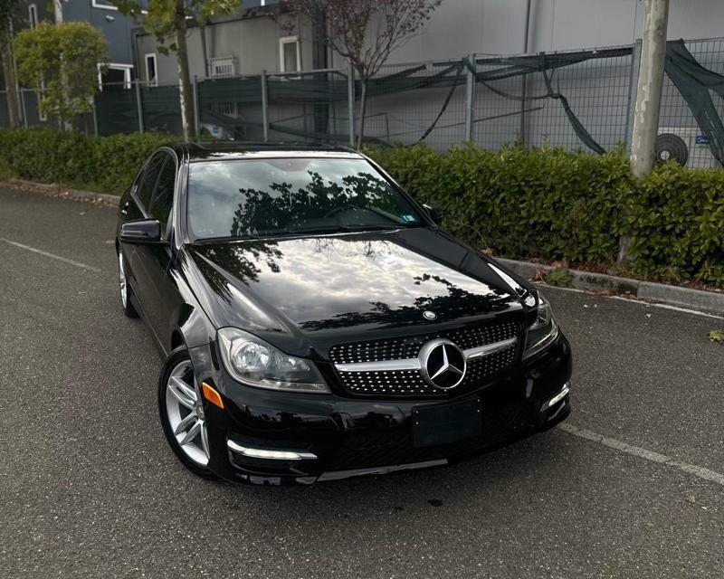Mercedes-Benz C-Class 2012