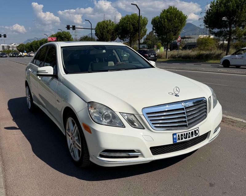 Mercedes-Benz E-Class 2011