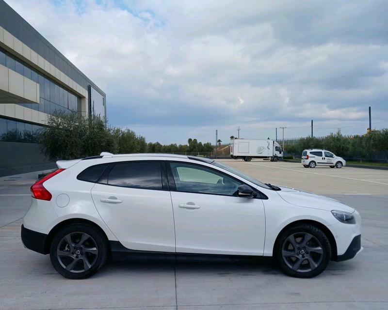 Volvo V40 2016