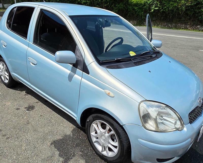 Toyota Yaris 2004