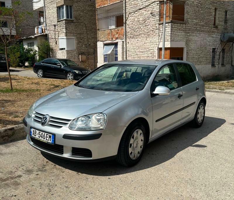 Volkswagen Golf 2004
