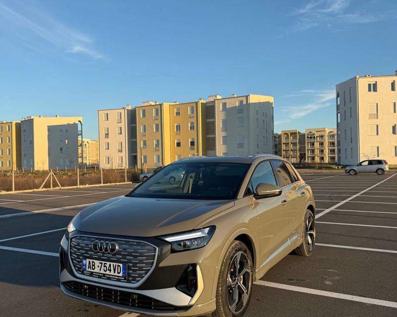 Audi Q4 e-tron 2025