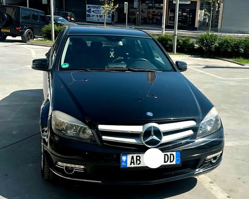 Mercedes-Benz C-Class 2010