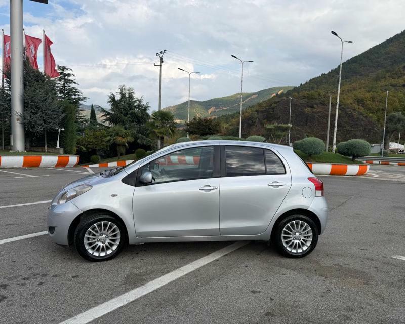 Toyota Yaris 2009
