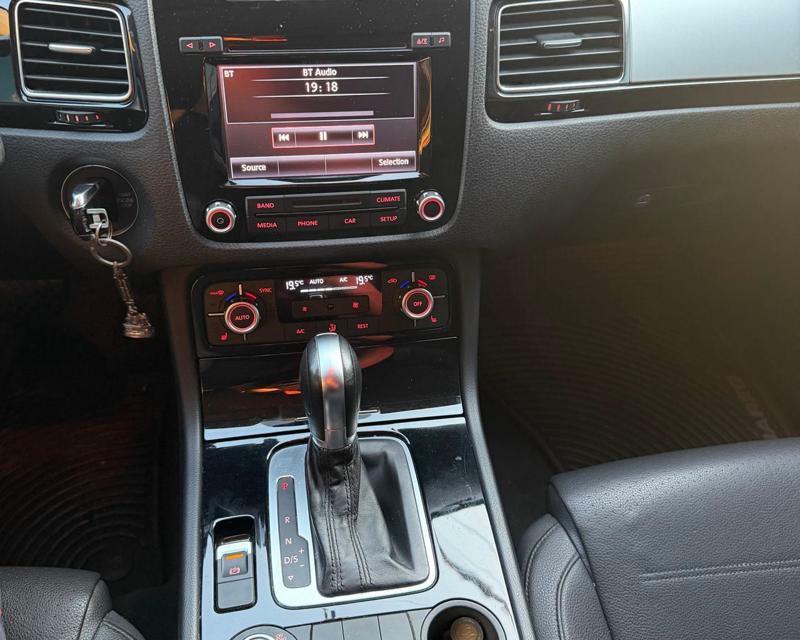 Volkswagen Touareg 2014