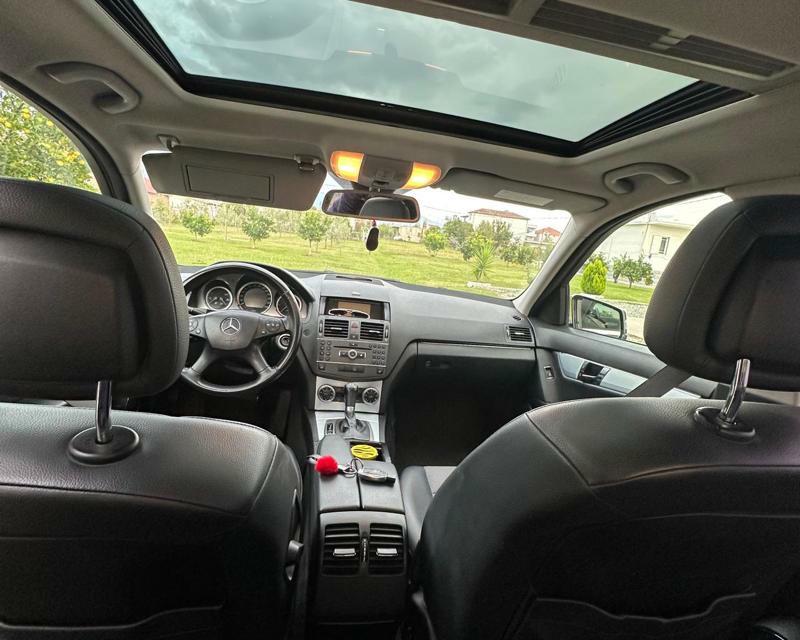 Mercedes-Benz C-Class 2009