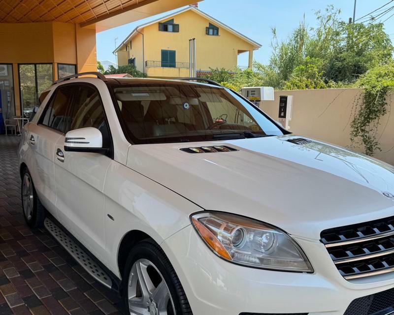 Mercedes-Benz ML-Class 2012