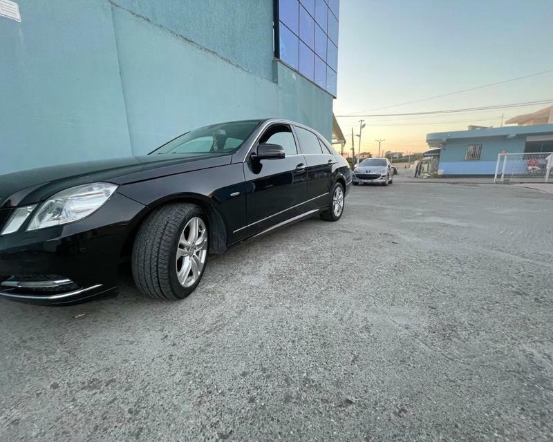 Mercedes-Benz E-Class 2009