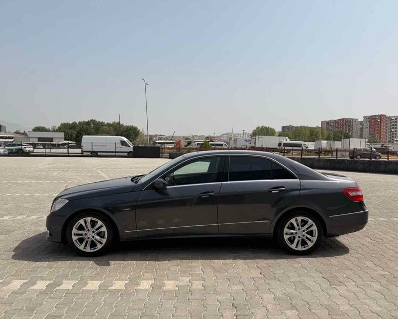 Mercedes-Benz E-Class 2009