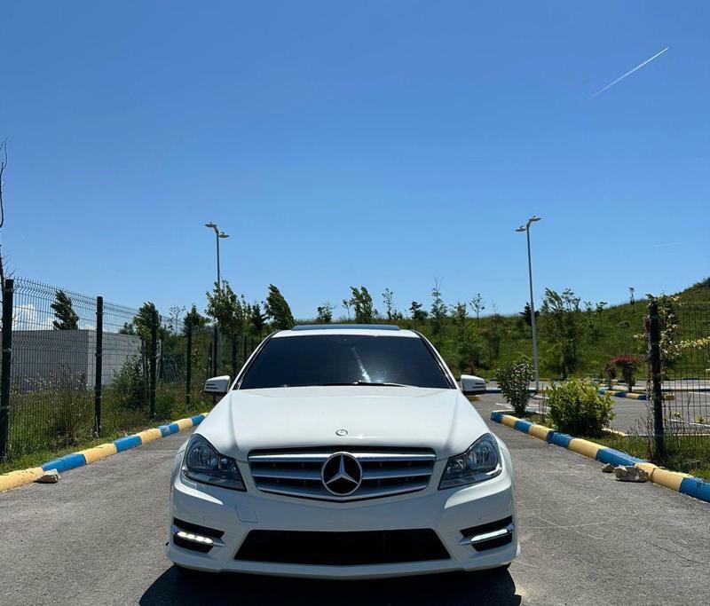 Mercedes-Benz C-Class 2012