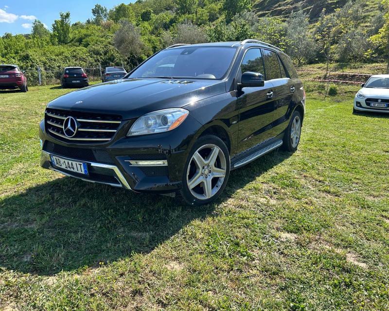Mercedes-Benz ML-Class 2012