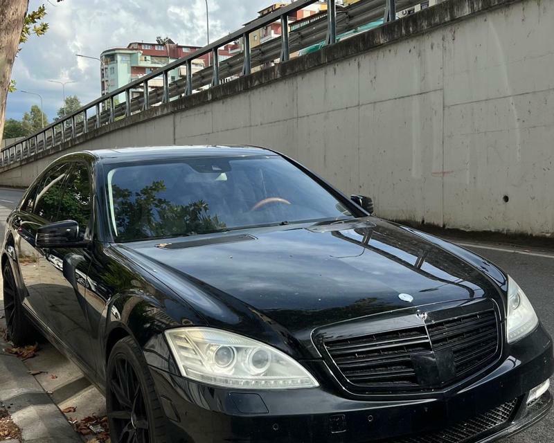 Mercedes-Benz S-Class 2010