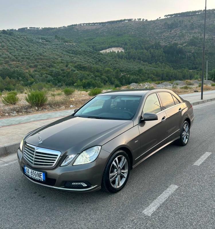 Mercedes-Benz E-Class 2010